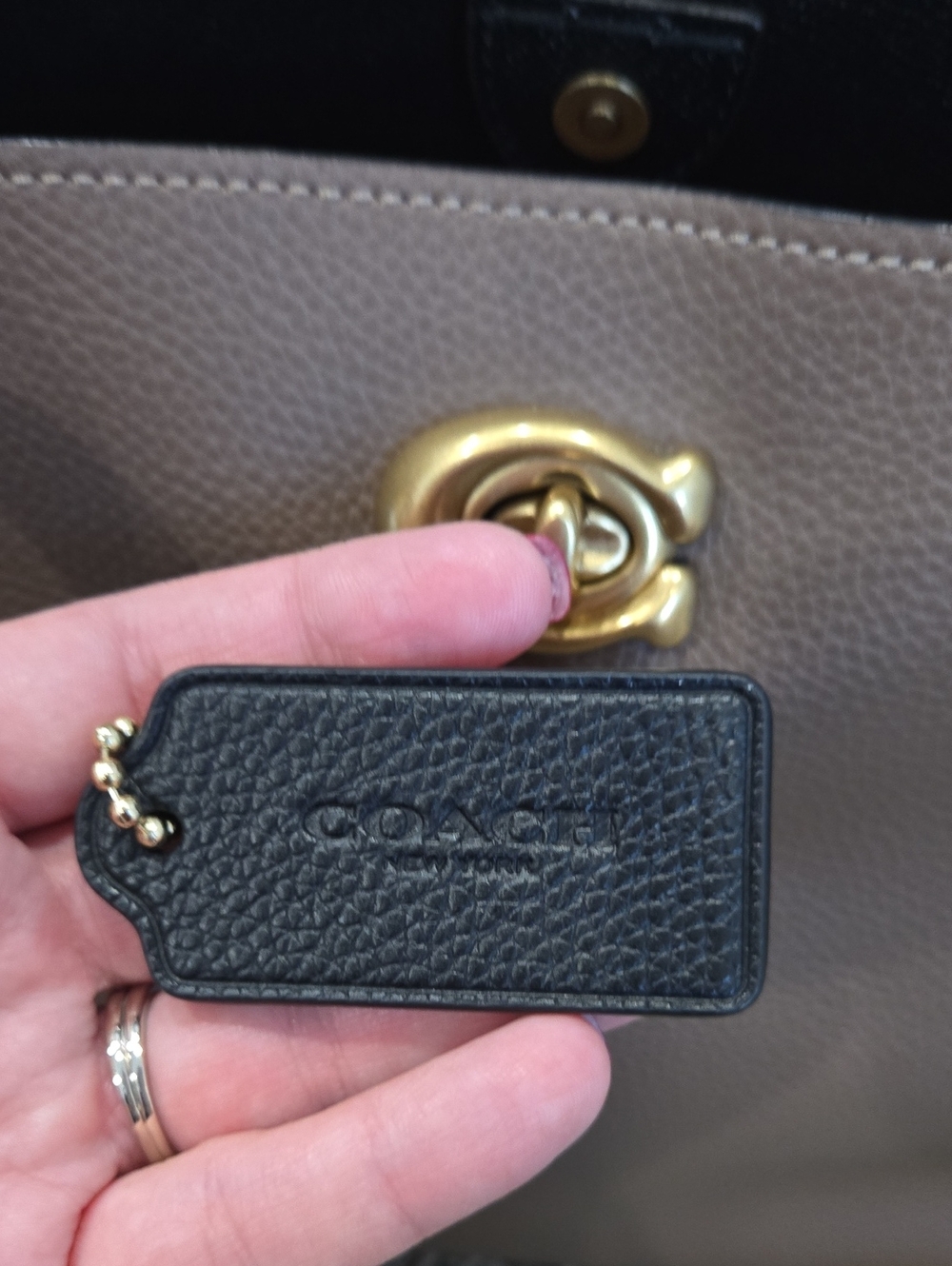 Coach Pebbled Leather Shoulder Bag in Taupe with Gold Turnlock - Picture 12 of 12